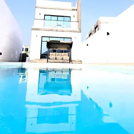 The View Luxury Villa - Al Dana Island Fujairah Exterior photo