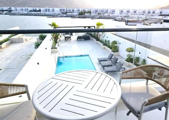 The View Luxury Villa - Al Dana Island Fujairah